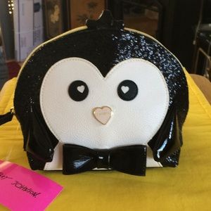 NWT Betsey Johnson Penguin 🐧 cosmetic bag.